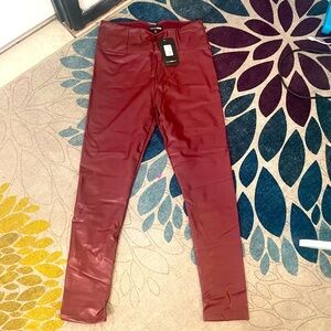 Faux leather tummy tuck leggings in burgundy